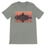 'The Victoria Memorial' by Yoshida Hiroshi, 1931 - T-Shirt